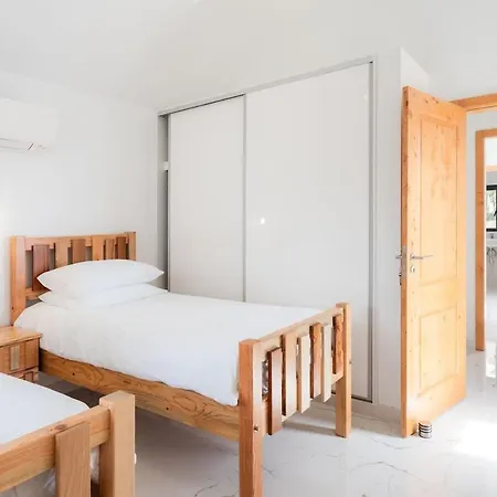 Blue Ocean With Private Heated Pool Calheta (Madeira)
